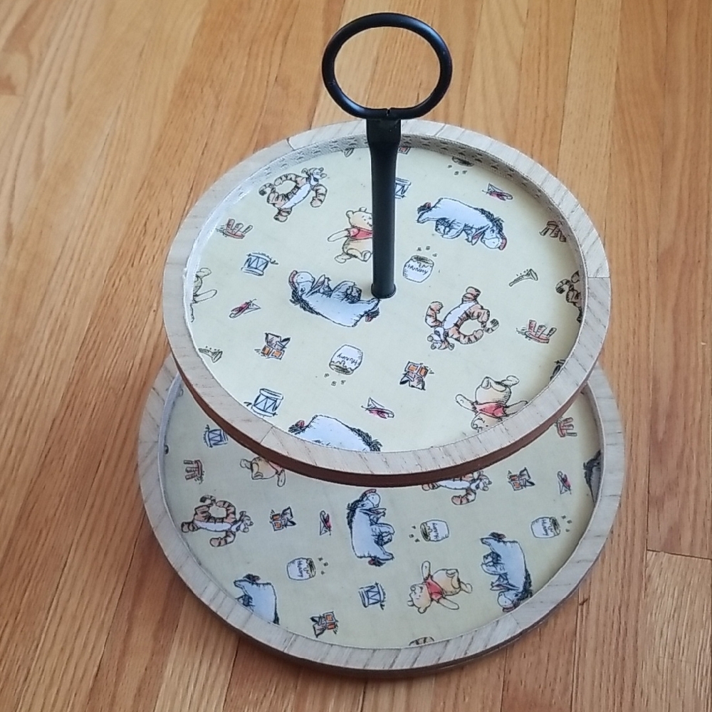 Two-Tiered Winnie the Pooh Print Tray